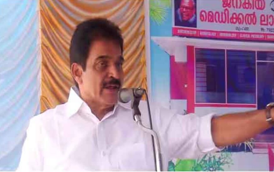 വിഎസ് അച്യുതാനന്ദന്റെ 101-ാം പിറന്നാൾ സമ്മാനമായി ഒരുക്കിയ ജനകീയ ലാബ് ഉദ്ഘാടനം ചെയ്യാൻ ഇടതു മന്ത്രി എത്തിയില്ല; ചടങ്ങ് നിർവഹിച്ച് കെസി വേണുഗോപാൽ