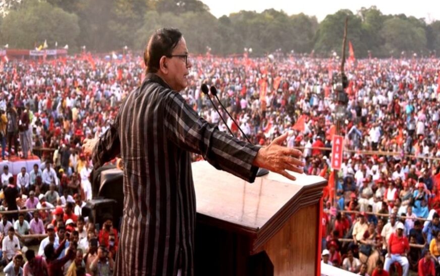 ‘ആർഎസ്എസിൻ്റെ ദുർ​​ഗ്ഗ’യാണ് മമത ബാനർജിയെന്ന് സിപിഎം പശ്ചിമ ബം​ഗാൾ സംസ്ഥാന സെക്രട്ടറി