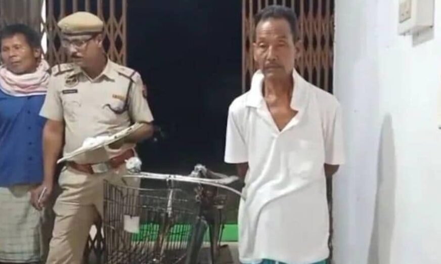 വാക്കുതർക്കത്തെ തുടർന്ന് ഭാര്യയുടെ തലവെട്ടി സൈക്കിള്‍ കുട്ടയിലിട്ടു; പോലീസ് സ്റ്റേഷനിലെത്തി കീഴടങ്ങി അറുപതുകാരൻ