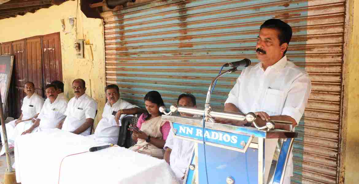 ഗ്രാമീണ മേഖല വികസനത്തിൻ്റെ പാതയിൽ: മന്ത്രി റോഷി അഗസ്റ്റിൻ കൊന്നത്തടി ഗ്രാമ പഞ്ചായത്തിൽ വിവിധ പദ്ധതികൾ ഉദ്ഘാടനം ചെയ്തു