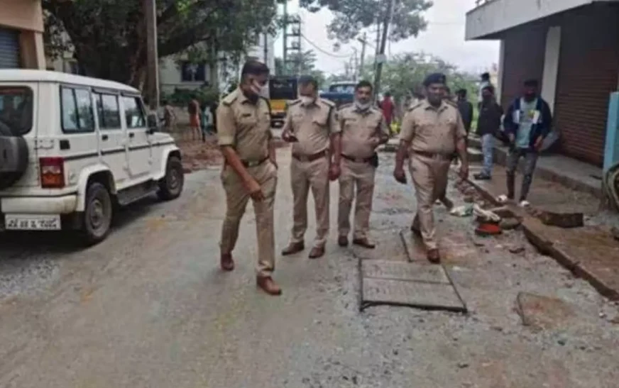 പത്ത് വർഷം..കത്തിച്ച് കുഴിച്ചു മൂടിയത് ബലാത്സംഗത്തിന് ഇരയായ 100 ലേറെ പേരെ