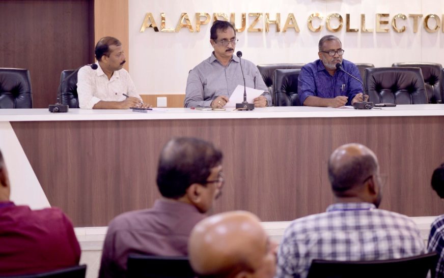 ആലപ്പുഴ ജില്ലയിലെ ഉപയോഗശൂന്യമായ സ്‌കൂള്‍ കെട്ടിടങ്ങള്‍ അടിയന്തരമായി പൊളിച്ചുനീക്കണം: മന്ത്രി പി പ്രസാദ്