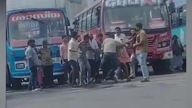 ബസ് ജീവനക്കാർ തമ്മിൽ സംഘർഷം..