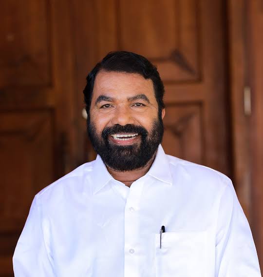 പുതിയ ഉച്ചഭക്ഷണ മെനു നേരിട്ട് വിലയിരുത്തി മന്ത്രി