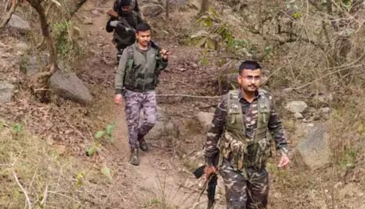 ഛത്തീസ്ഗഢ് സായുധസേനാ കമാൻഡറെ മാവോവാദികൾ വെട്ടിക്കൊന്നു