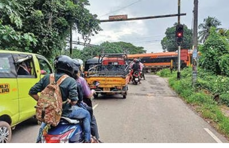 കല്ലുമല റെയിൽവേ മേൽപ്പാലം : ഭൂവുടമകൾക്കു നഷ്ടപരിഹാരം നൽകി; 28-നകം ഒഴിയണം