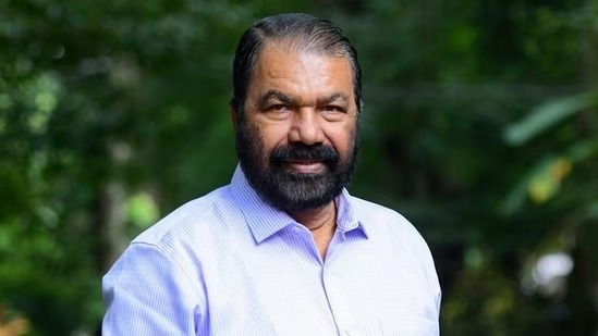 ‘കേന്ദ്രീയ വിദ്യാലയങ്ങളിൽ ഒറ്റ പെൺകുട്ടി സംവരണം നിർത്തലാക്കരുത്’; കേന്ദ്ര വിദ്യാഭ്യാസ മന്ത്രാലയത്തിൻ്റെ സമീപകാല തീരുമാനത്തിൽ ആശങ്ക രേഖപ്പെടുത്തി വി ശിവൻകുട്ടി