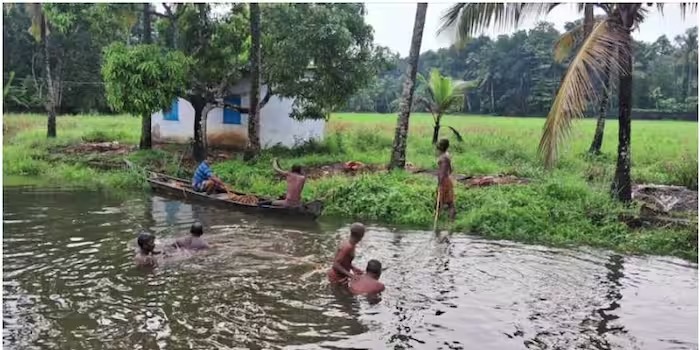 ഗൂഗിൾ മാപ്പിനോട് വഴി ചോദിച്ചു, കൊണ്ടെത്തിച്ചത് തോട്ടിലേക്ക്; യാത്രക്കാരെ രക്ഷിച്ച് നാട്ടുകാർ