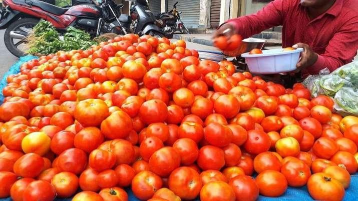 തക്കാളി വില കുത്തനെ കുതിച്ചു; കർണാടക, തമിഴ്‌നാട്, ആന്ധ്ര, മഹാരാഷ്ട്ര എന്നിവിടങ്ങളിൽ തക്കാളി കിലോയ്ക്ക് 100 രൂപയിലെത്തി