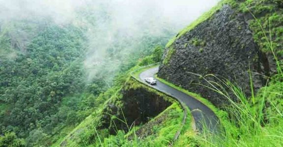 കനത്ത മഴ; ഇടുക്കി ജില്ലയിലാകെ രാത്രി യാത്ര നിരോധിച്ചു