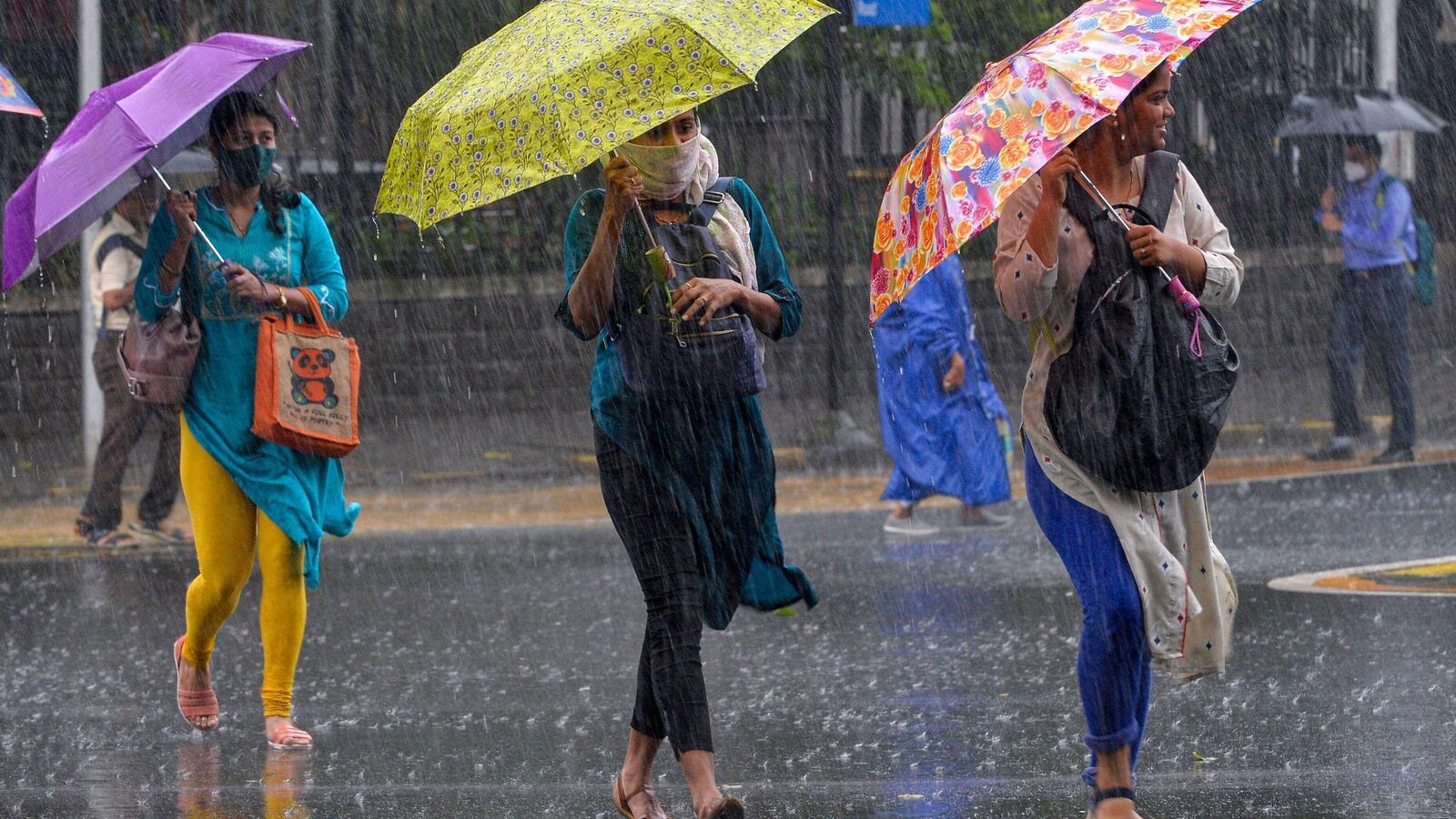 ചക്രവാതച്ചുഴി തീവ്ര ന്യൂനമർദ്ദമാകുന്നു