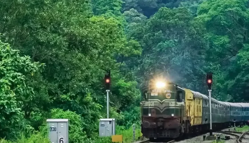 പരശുരാം എക്‌സ്പ്രസിന് രണ്ട് ജനറല്‍ കോച്ച് കൂടി അനുവദിച്ചു