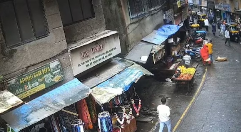 നായ കെട്ടിടത്തിന് മുകളിൽ നിന്ന് ദേഹത്തേക്ക് വീണ് ഗുരുതര പരുക്കേറ്റ് ചികിത്സയിലായിരുന്ന മൂന്ന് വസുകാരി മരിച്ചു