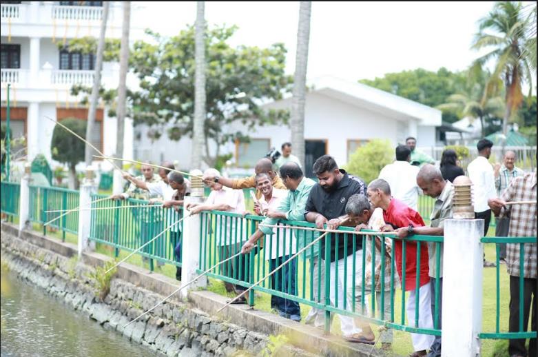 ചൂണ്ടയിട്ട് പാചകം ചെയ്ത് ലോക ടൂറിസം ദിനം ആഘോഷമാക്കി ഭിന്നശേഷിക്കാർ