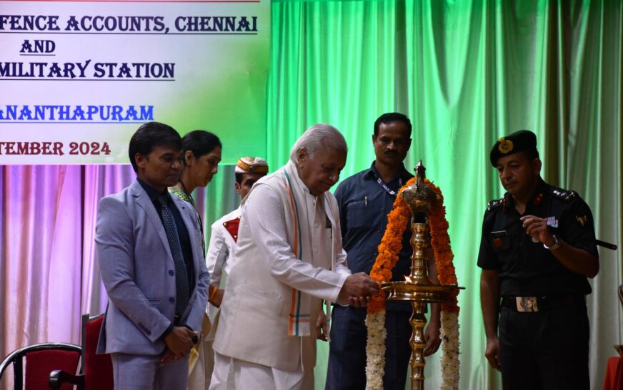 സ്പർഷ് ഔട്ട്‌റീച്ച് പ്രോഗ്രാം ഗവർണർ ഉദ്ഘാടനം ചെയ്തു, നാല് ഡിഫൻസ് പെൻഷൻകാർക്ക് 81 ലക്ഷം വിതരണം ചെയ്തു