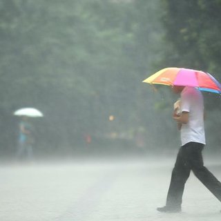 ചക്രവാത ചുഴി  : കേരളത്തിൽ വ്യാപക മഴക്ക് സാധ്യത