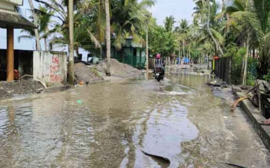 ആറാട്ടുപുഴയിലും തൃക്കുന്നപ്പുഴയിലും കള്ളക്കടൽ പ്രതിഭാസം വലിയ നാശം വിതച്ചു