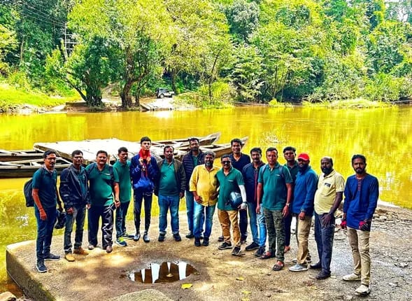 പ്രകൃതി സംരക്ഷണ സന്ദേശയാത്ര നടത്തി കണ്ണാടി ബഡ്സ് സ്കൂൾ