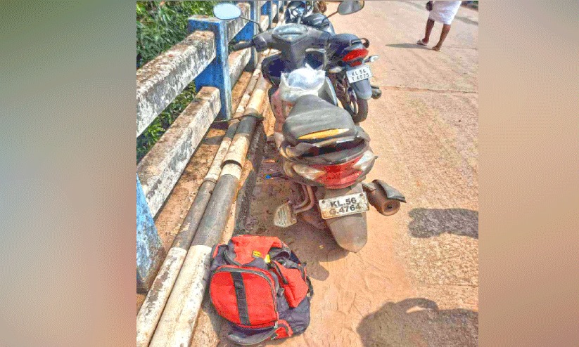 പൂനൂർ പുഴയിൽ മാലിന്യം തള്ളിയ ഒഡിഷ സ്വദേശിക്ക് പിഴ