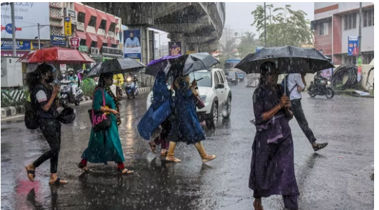 കേരളത്തിൽ ശ​ക്ത​മാ​യ മ​ഴ​യ്ക്ക് സാ​ധ്യ​ത