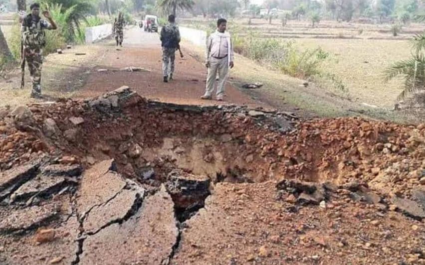 ഛത്തീസ്ഗഢില്‍ മാവോവാദി ആക്രമണം; 9 ജവാൻമാർക്ക് വീരമൃത്യു