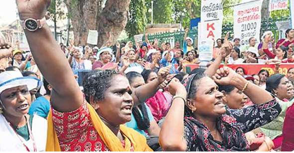 ആ​ശാ വ​ർ​ക്ക​ർ​മാ​രുടെ സ​മ​രം ; നി​രാ​ഹാ​രം ഇ​രി​ക്കു​ന്ന​വ​രു​ടെ ആ​രോ​ഗ്യ​നി​ല​യി​ൽ ആ​ശ​ങ്ക