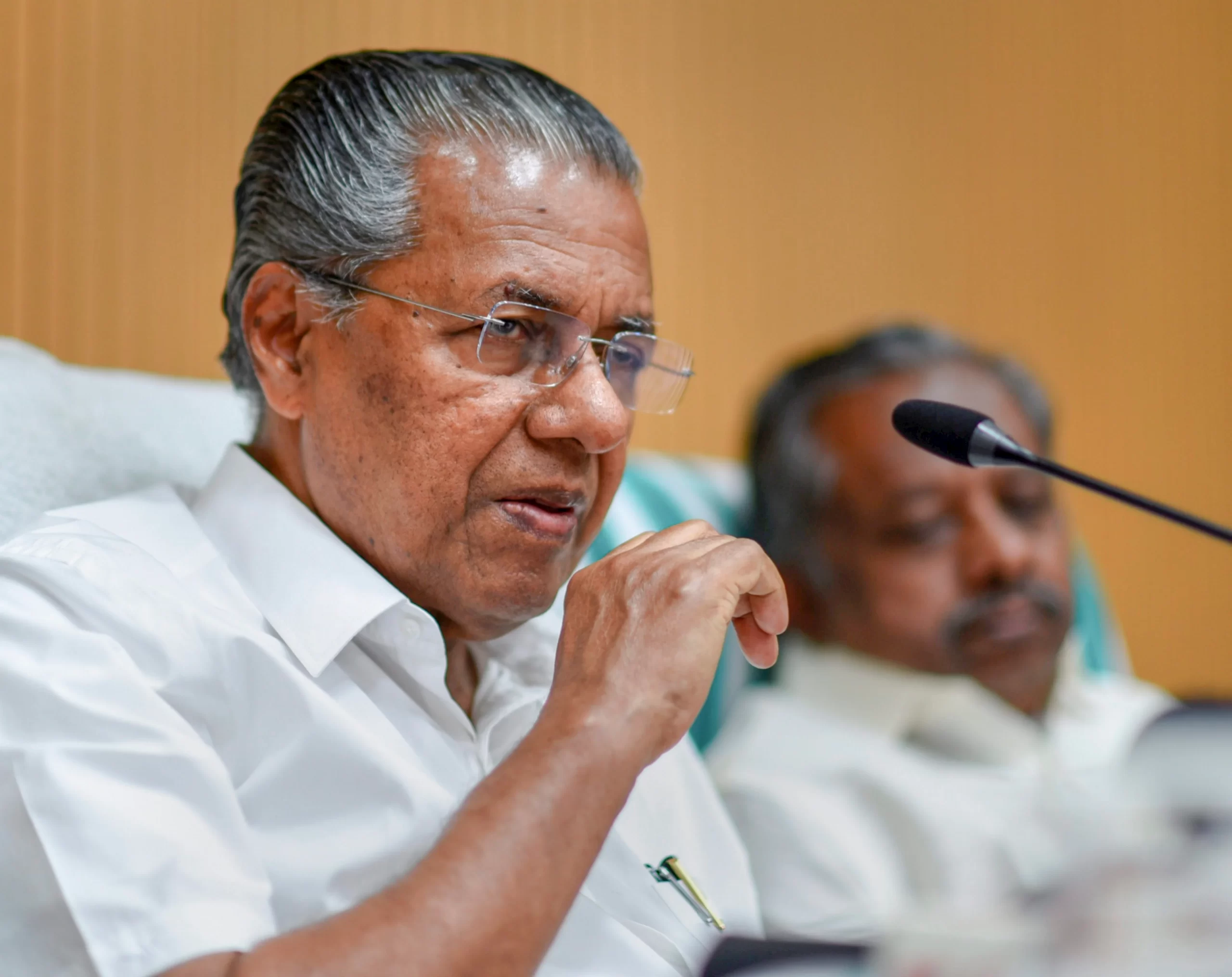 അശാസ്ത്രീയത പ്രചരിപ്പിക്കുന്നവർ സാമൂഹ്യദ്രോഹികളാണെന്ന് മുഖ്യമന്ത്രി