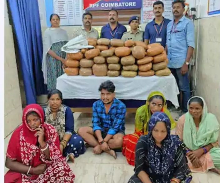 വിൽപ്പനയ്ക്കായി എത്തിച്ചത് 65 കിലോ കഞ്ചാവ്; അഞ്ച് സ്ത്രീകളും ഒരു പുരുഷനുമുൾപ്പെടുന്ന സംഘം പിടിയിൽ