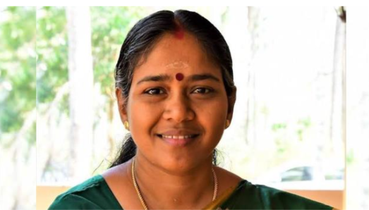 സി​പി​എം അ​ഴി​മ​തി​യു​ടെ ക​റ​പു​ര​ണ്ടി​രി​ക്കു​ന്ന പാ​ർ​ട്ടി​യാ​ണ് ; ശോ​ഭ സു​രേ​ന്ദ്ര​ൻ