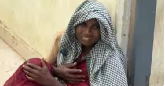 കാ​ണാ​താ​യ മൂ​ന്ന് വ​യ​സു​കാ​രി​യെ ക​ണ്ടെ​ത്തി ; നാ​ടോ​ടി സ്ത്രീ ​പിടിയിൽ