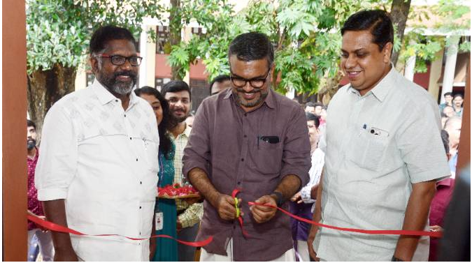 നിയമസഭാ ക്യാമ്പസിൽ നിർമ്മിച്ച പാഴ് വസ്തു സംഭരണ കേന്ദ്രം ഉദ്ഘാടനം ചെയ്തു