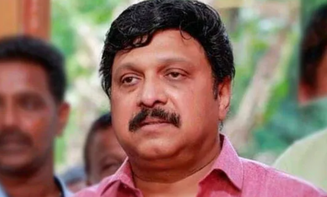 കെഎസ്ആർടിസി ഡിപ്പോകളിലെ റിസർവേഷൻ കൗണ്ടറുകൾ  ഒഴിവാക്കും ; കെ ബി ഗണേഷ് കുമാർ