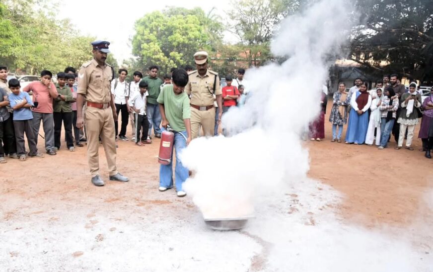 വിദ്യാർത്ഥികൾക്കായി ദുരന്തനിവാരണ പരിശീലനം