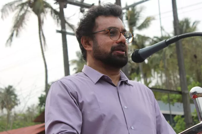 എല്ലാവരും ഒറ്റക്കെട്ടായി ഭീകരവാദം എന്ന വൈറസിനെ നേരിടണം: ജോൺ ബ്രിട്ടാസ് എം പി