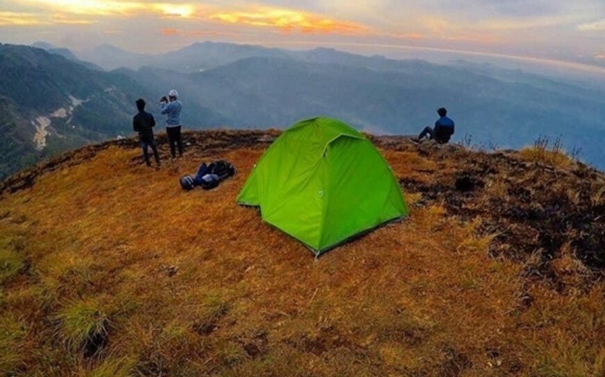 വേനലവധി അടിച്ചുപൊളിക്കാൻ സഞ്ചാരികൾ അഞ്ചുനാട്ടിലേയ്ക്ക്