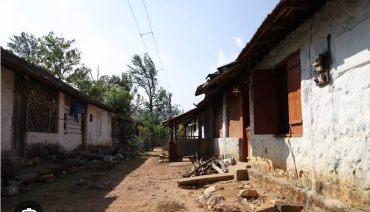 ബോണക്കാട് ലയങ്ങളുടെ പുനരുദ്ധാരണം: നവീകരണ പ്രവർത്തനങ്ങൾ വേഗത്തിലാക്കാൻ തീരുമാനം