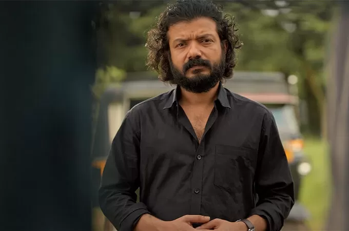 ഞാന്‍ ഓടി നടന്ന് ലഹരിവില്‍പ്പന നടത്തുകയാണോ; ലഹരി വിഷയത്തിൽ പ്രതികരണവുമായി ശ്രീനാഥ് ഭാസി
