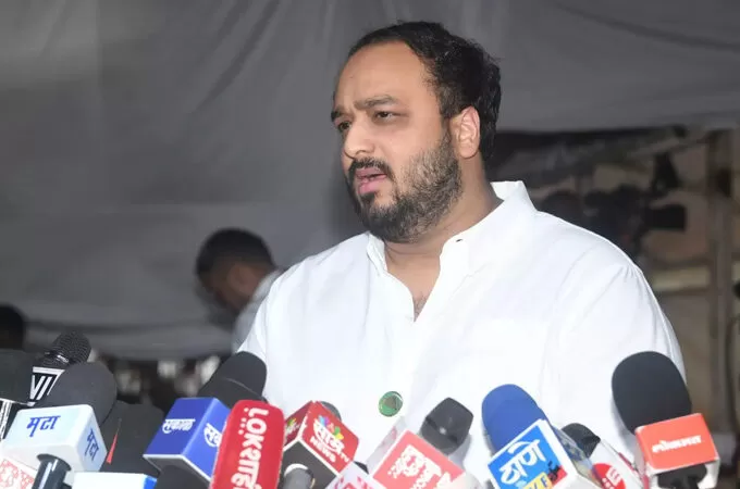 അച്ഛനെ പോലെ മകനെയും കൊല്ലും; സീഷാന്‍ സിദ്ദിഖിക്ക് വധഭീഷണി