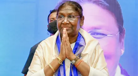 ഇന്ത്യ – പാകിസ്ഥാൻ സംഘർഷം; രാഷ്ട്രപതിയുടെ ശബരിമല സന്ദർശനം ഒഴിവാക്കി