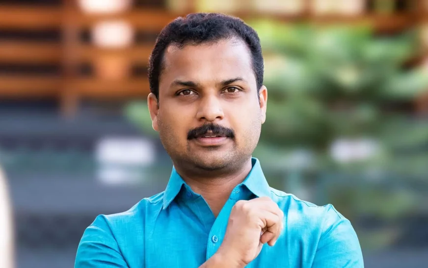 റോഡരികില്‍ അപകടാവസ്ഥയിലുള്ള മരങ്ങള്‍ മുറിച്ചുനീക്കണം: വി.കെ പ്രശാന്ത്