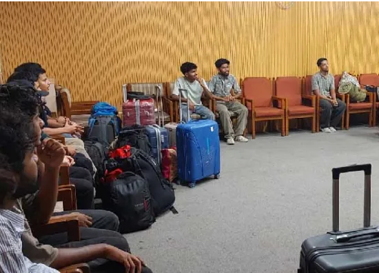 ഓപ്പറേഷൻ സിന്ദൂർ ; എഴുപത്തഞ്ചോളം വിദ്യാർത്ഥികൾ കേരള ഹൗസിലെത്തി