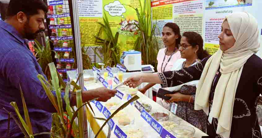 ക്ഷീരകര്‍ഷകര്‍ അറിയേണ്ടതെല്ലാം ഒരു കുടക്കീഴിലൊരുക്കി ക്ഷീരവികസന വകുപ്പ്