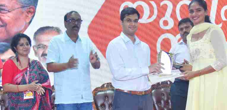 പ്രതിഭകള്‍ ഒത്തുചേര്‍ന്നു ; ഹൃദയത്തിലേറ്റി കോഴിക്കോട്ടുകാര്‍
