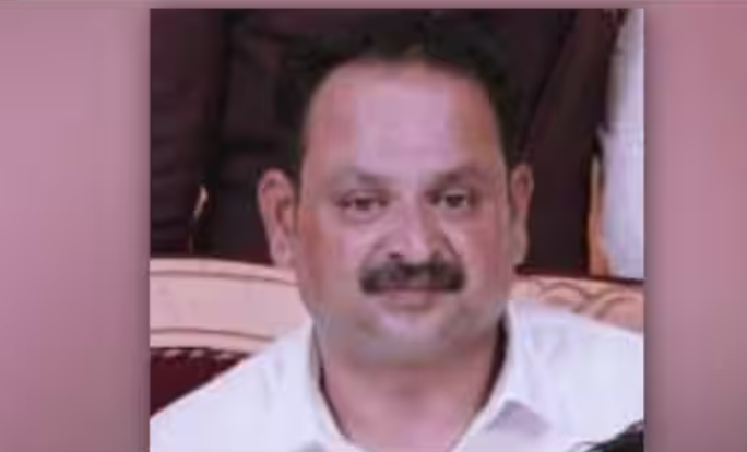 മധ്യവയസ്‌കനെ വീട്ടുമുറ്റത്ത് മരിച്ച നിലയിൽ കണ്ടെത്തി
