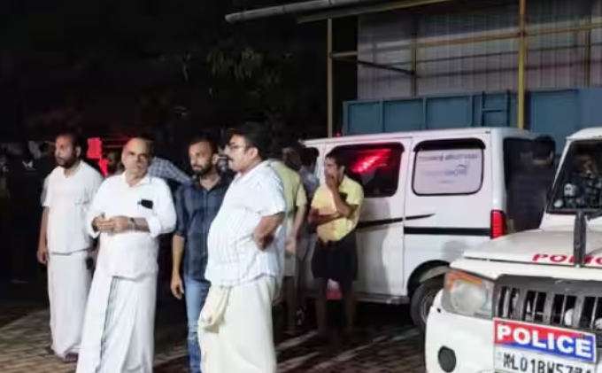 കാണാതായ കുട്ടികളെ കുളത്തില്‍ മരിച്ച നിലയില്‍ കണ്ടെത്തി