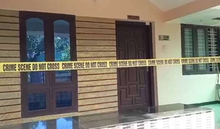 കൊല്ലത്ത് അമ്മയെയും മകനെയും മരിച്ച നിലയിൽ കണ്ടെത്തി