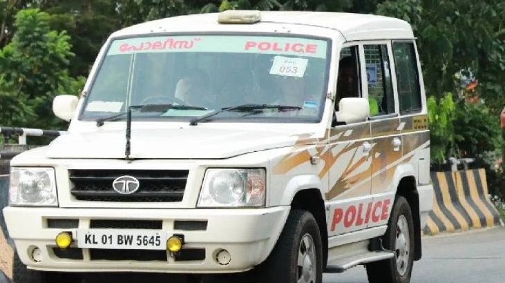 വാളയാറിൽ നിന്നും വൻ സ്ഫോടക വസ്തു ശേഖരം പിടികൂടി