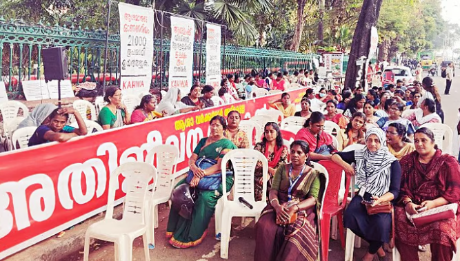 ആശാവർക്കേഴ്സ് നിരാഹാര സമരം അവസാനിപ്പിച്ചു