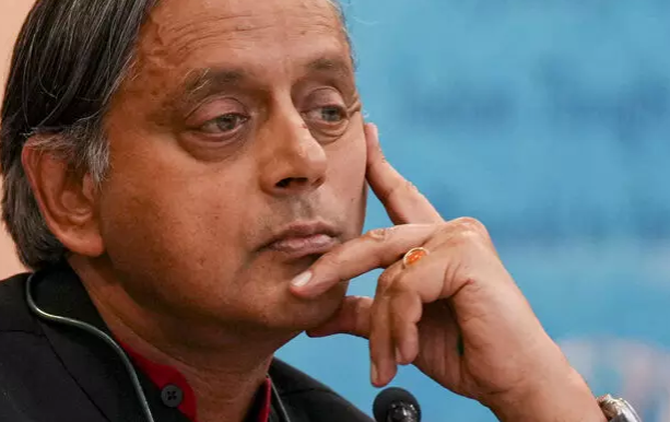 വി​ദേ​ശ​ത്ത് രാ​ഷ്ട്രീ​യം ക​ളി​ക്കാ​നി​ല്ല ; ശ​ശി ത​രൂ​ർ ന​യി​ക്കു​ന്ന സം​ഘം ഇ​ന്ന് യു​എ​സി​ലേ​ക്ക്