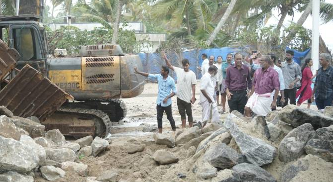 ഒറ്റമശ്ശേരി പുലിമുട്ട് നിര്‍മ്മാണം : രണ്ടാംഘട്ടം ആരംഭിച്ചു
